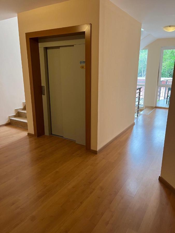 Brookforest Apartman Hajdúszoboszló Екстериор снимка