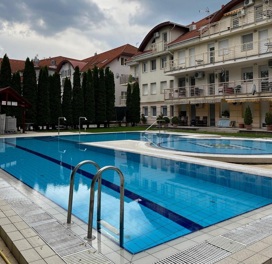 Brookforest Apartman Hajdúszoboszló Екстериор снимка